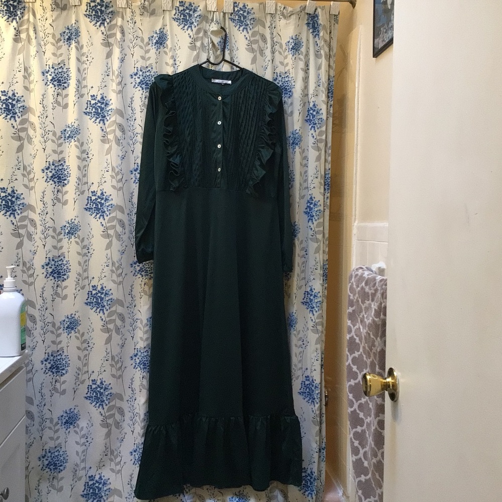 Shashvi prairie cottage core style dress green  size L never worn